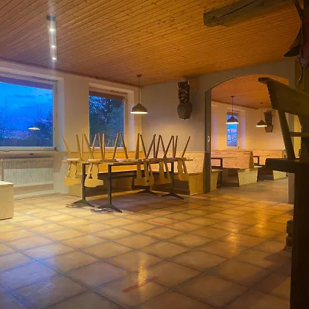 Hostel Erlebnis-Hostel Gschwender Hof *